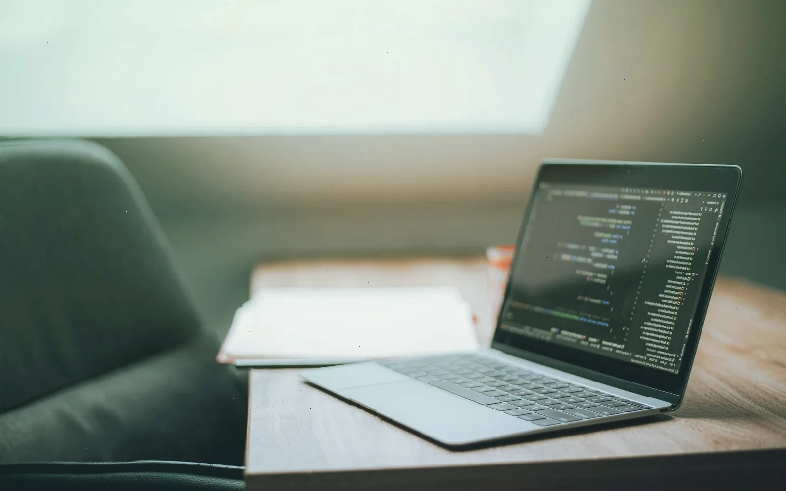 Características de seguridad de VMware ESXi: cifrado, TPM, autenticación y controles de acceso